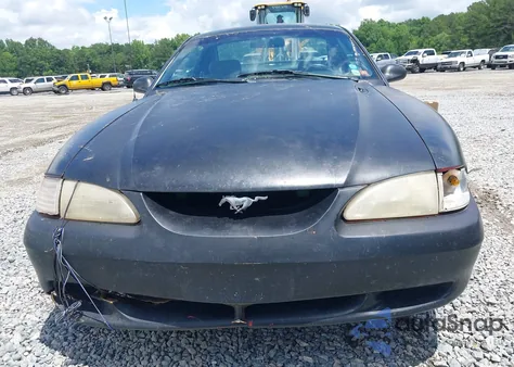 1998 Ford Mustang z USA, uszkodzony, nr VIN 1FAFP4046WF268384